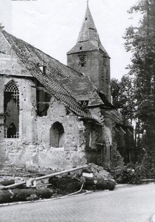 05 oorlog schade Kerk april 1945 