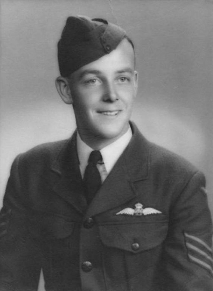 1 John Condon in 1942 als piloot 