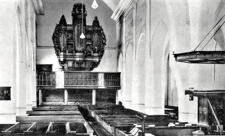 09 Interieur kerk 1940