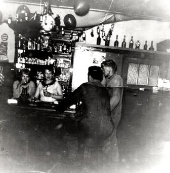 1965 tap in cafe voor de verbouwing in 1966