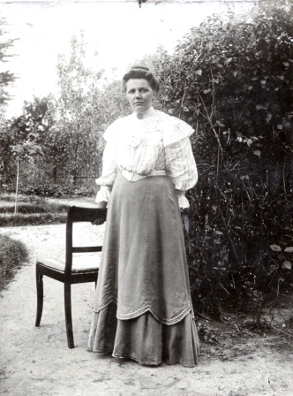 Mina Ermeling verm ca. 1920 