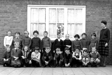 1964 ca. Dorpsschool hv oud 600 dpi 0035