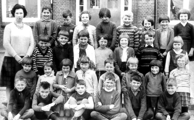 1965 klas 12 182 klassefoto halle heide school