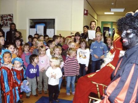 2007 dec. St Nicolaas op school 