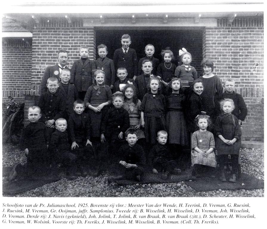 3 1925 schoolfoto 