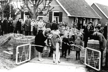 05 1966 208c Opening Kleuterschool foto Berendsen Toonk
