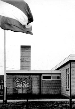 06 1966 Opening Kleuterschool Papaverstraat foto H.H. Hennink 
