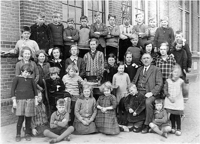 1930 ca. schoolklas zelhem H. Buitenhuis 