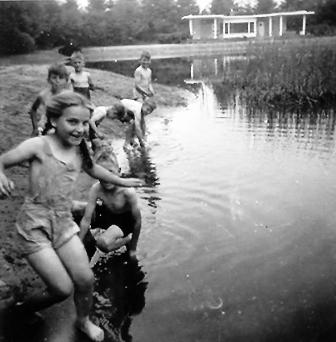 1950 Zwemmen in Pikgat zomer foto G. Wenneker 